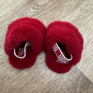 UGG infant Red Fluffy Slides